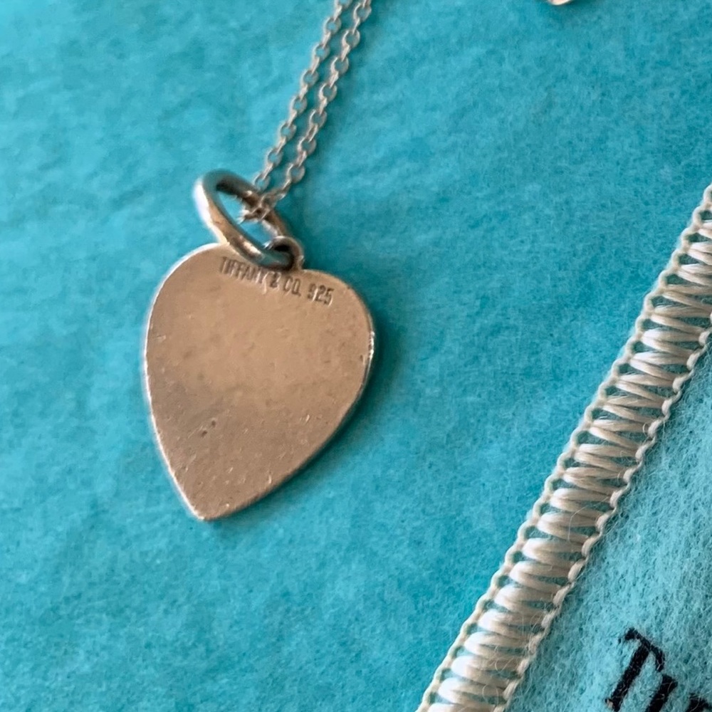 Tiffany&Co Horseshoe Keychain Charm & heartPendant - Picture 16 of 16